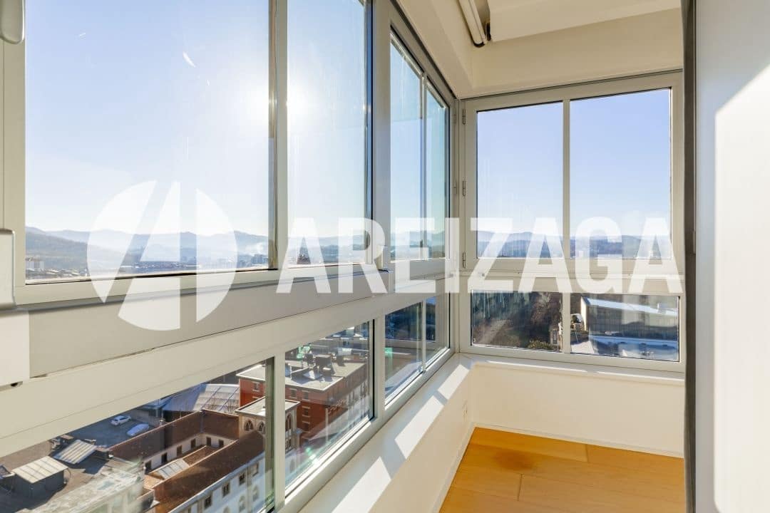 1 bedroom Flat for sale in Donostia-San Sebastian - € 599,900 (Ref: 9539623)