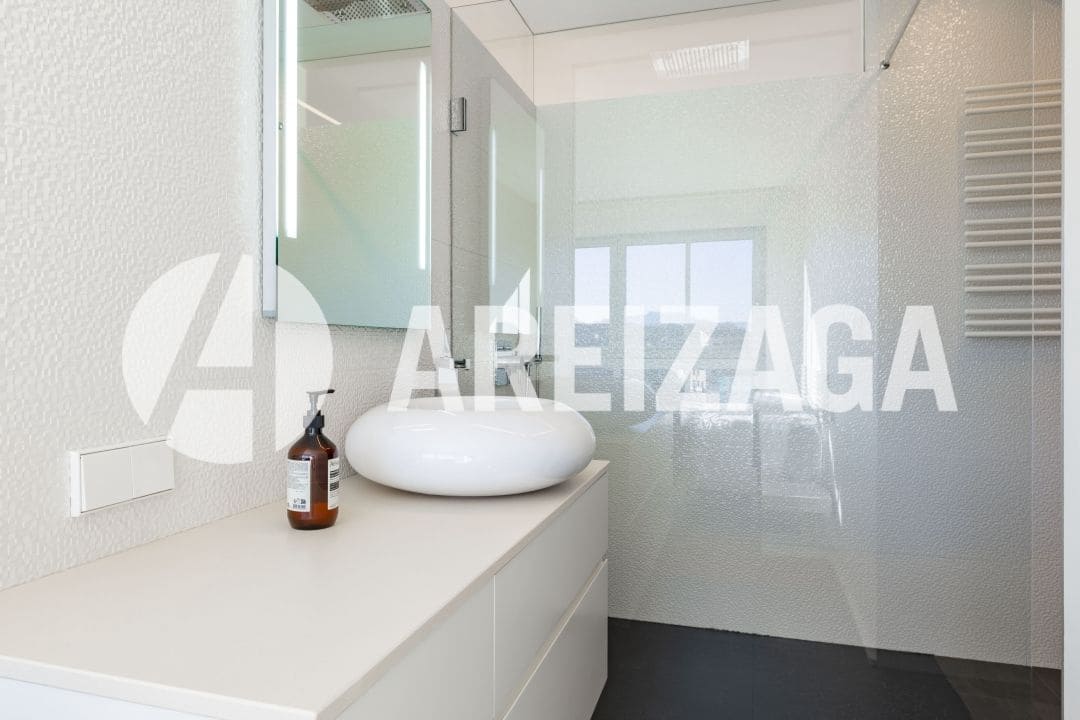 1 bedroom Flat for sale in Donostia-San Sebastian - € 599,900 (Ref: 9539623)