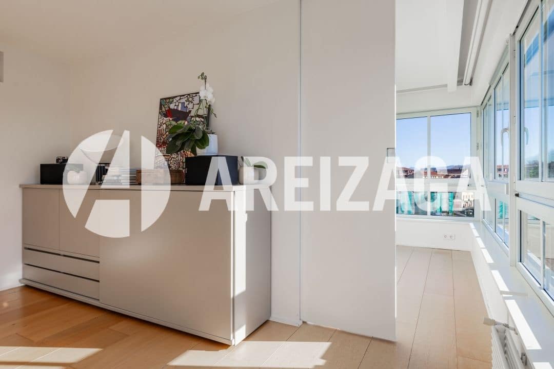 1 bedroom Flat for sale in Donostia-San Sebastian - € 599,900 (Ref: 9539623)