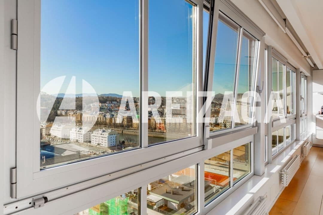 1 bedroom Flat for sale in Donostia-San Sebastian - € 599,900 (Ref: 9539623)