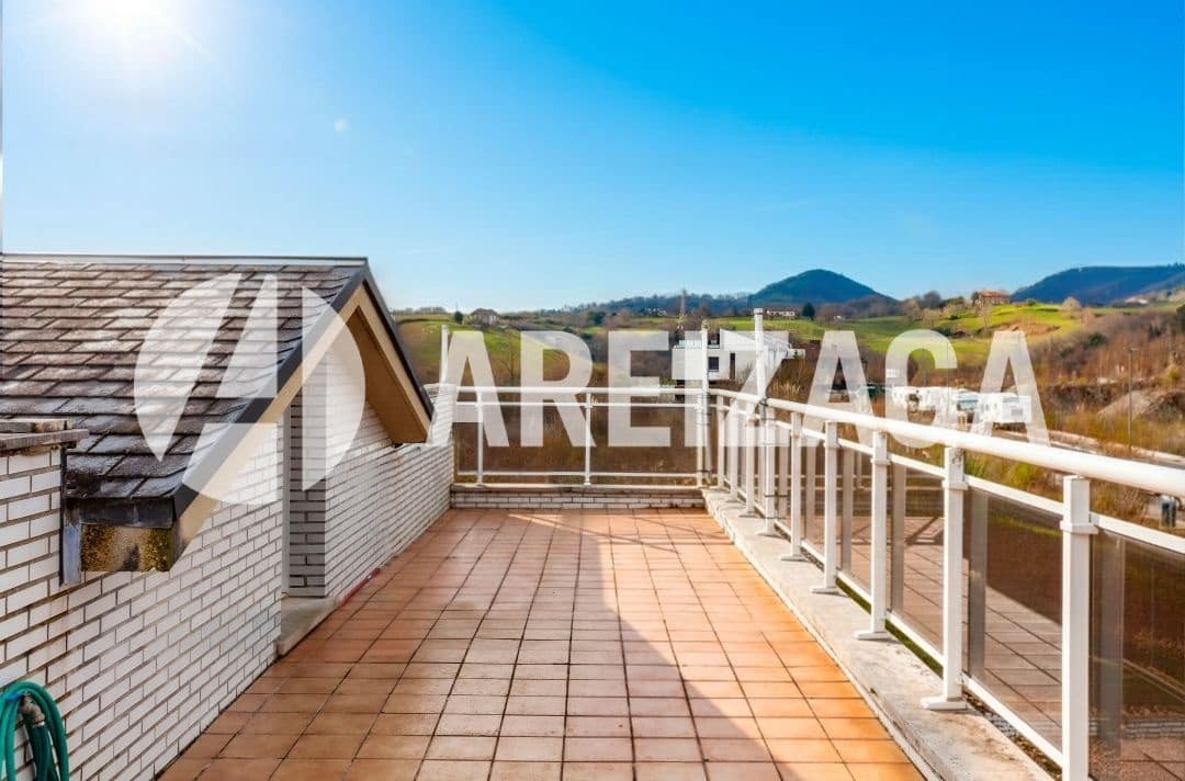 2 bedroom Flat for sale in Donostia-San Sebastian with pool - € 695,000 (Ref: 9539624)