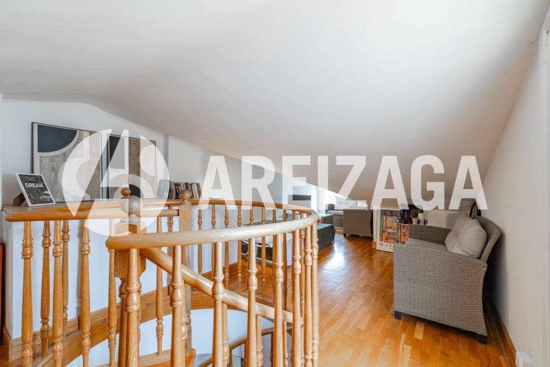 2 bedroom Flat for sale in Donostia-San Sebastian with pool - € 695,000 (Ref: 9539624)