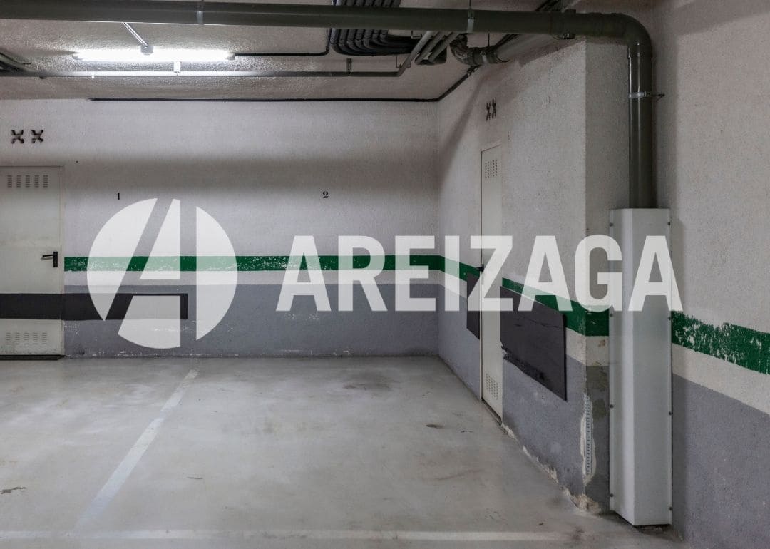 2 bedroom Flat for sale in Donostia-San Sebastian with pool - € 695,000 (Ref: 9539624)