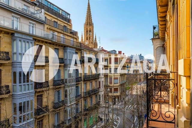 2 sypialnia Mieszkanie na sprzedaż w Donostia-San Sebastián - 745 000 € (Ref: 9542536)