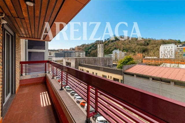 Piso de 4 habitaciones en Donostia-San Sebastián en venta - 795.000 € (Ref: 9573670)