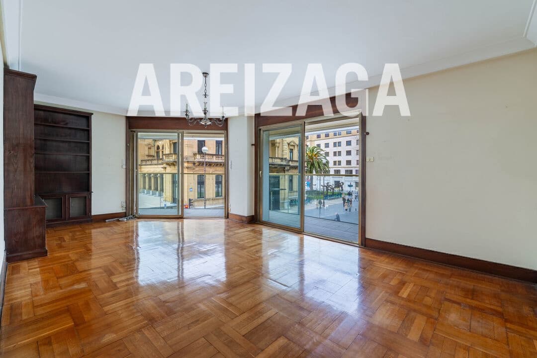 3 bedroom Flat for sale in Donostia-San Sebastian - € 1,500,000 (Ref: 9588482)