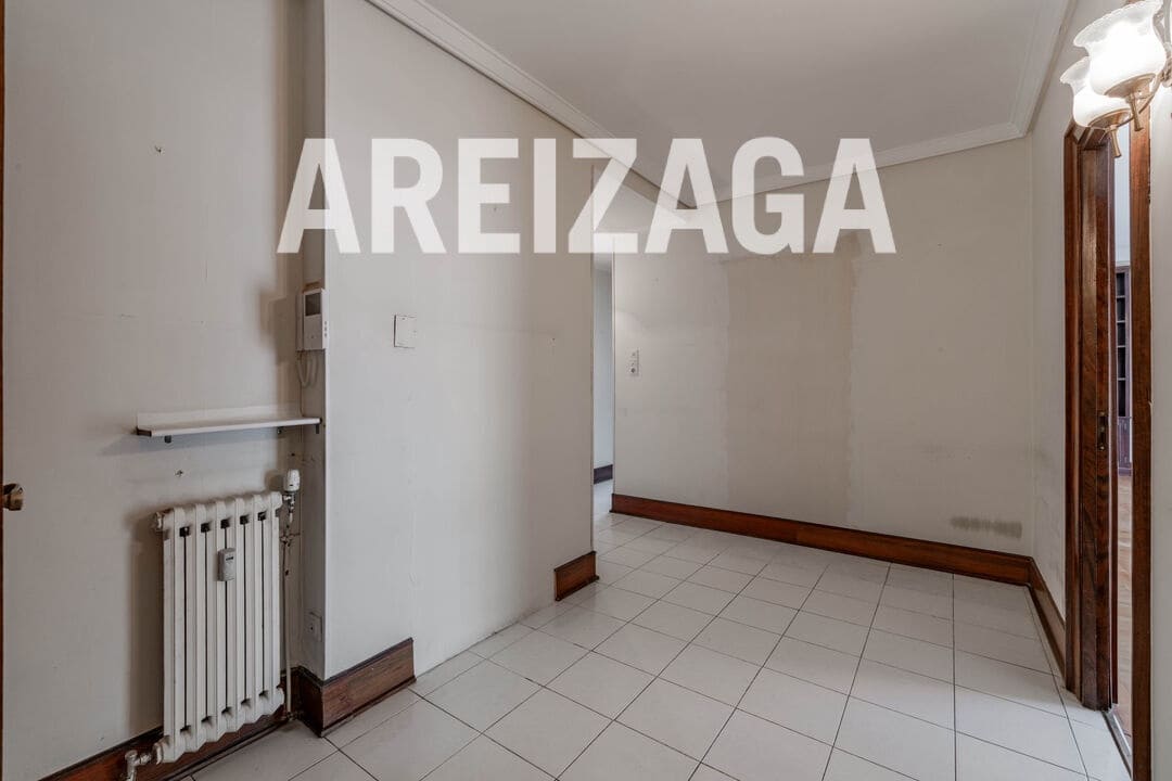 3 bedroom Flat for sale in Donostia-San Sebastian - € 1,500,000 (Ref: 9588482)