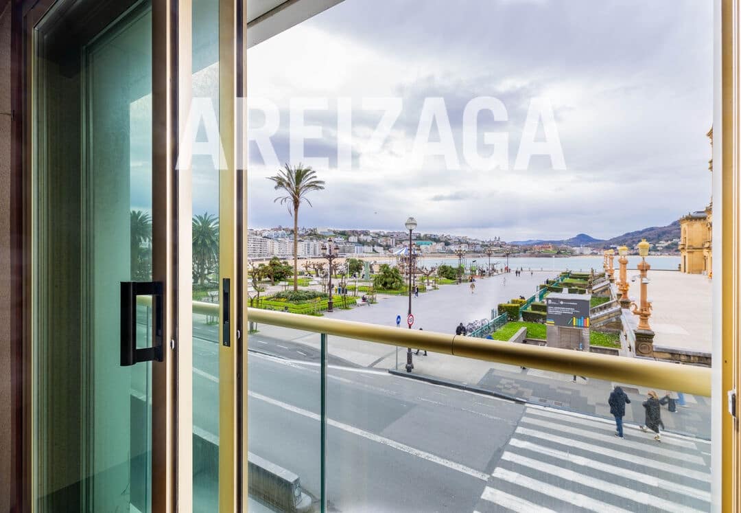 3 bedroom Flat for sale in Donostia-San Sebastian - € 1,500,000 (Ref: 9588482)
