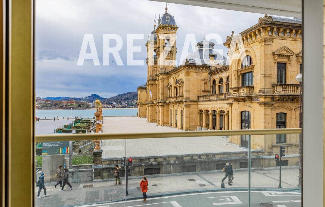 3 bedroom Flat for sale in Donostia-San Sebastian - € 1,500,000 (Ref: 9588482)