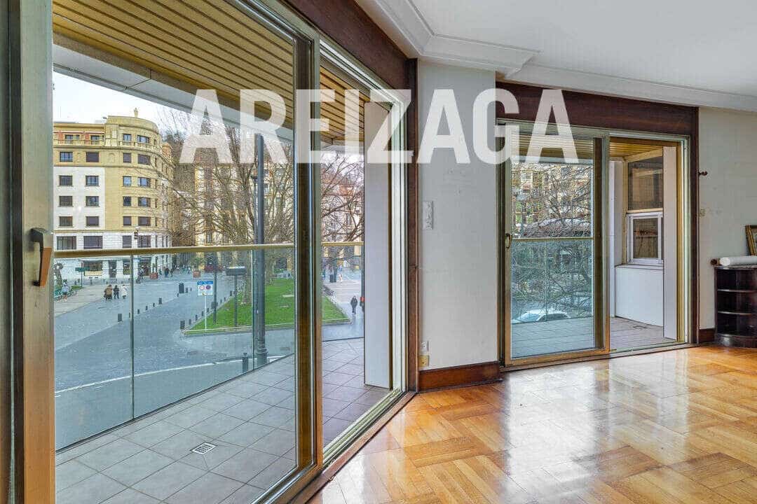 3 bedroom Flat for sale in Donostia-San Sebastian - € 1,500,000 (Ref: 9588482)