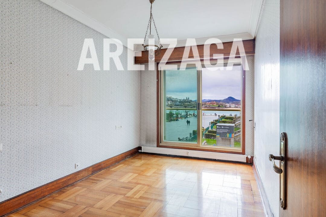 3 bedroom Flat for sale in Donostia-San Sebastian - € 1,500,000 (Ref: 9588482)
