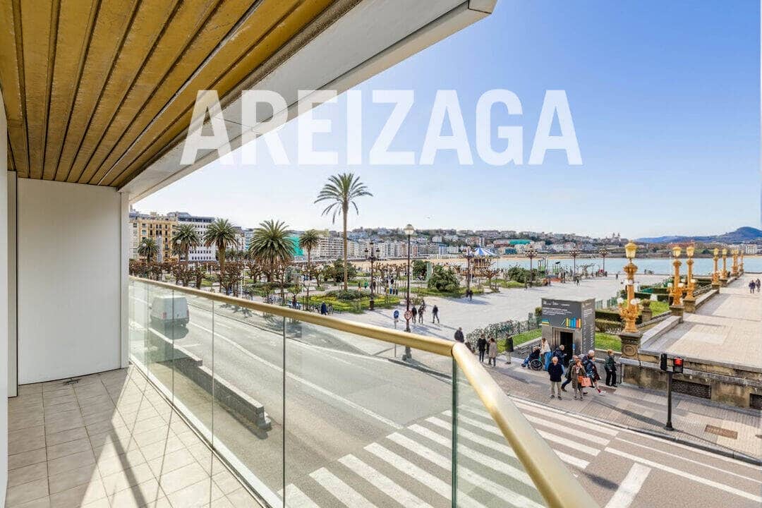 3 bedroom Flat for sale in Donostia-San Sebastian - € 1,500,000 (Ref: 9588482)