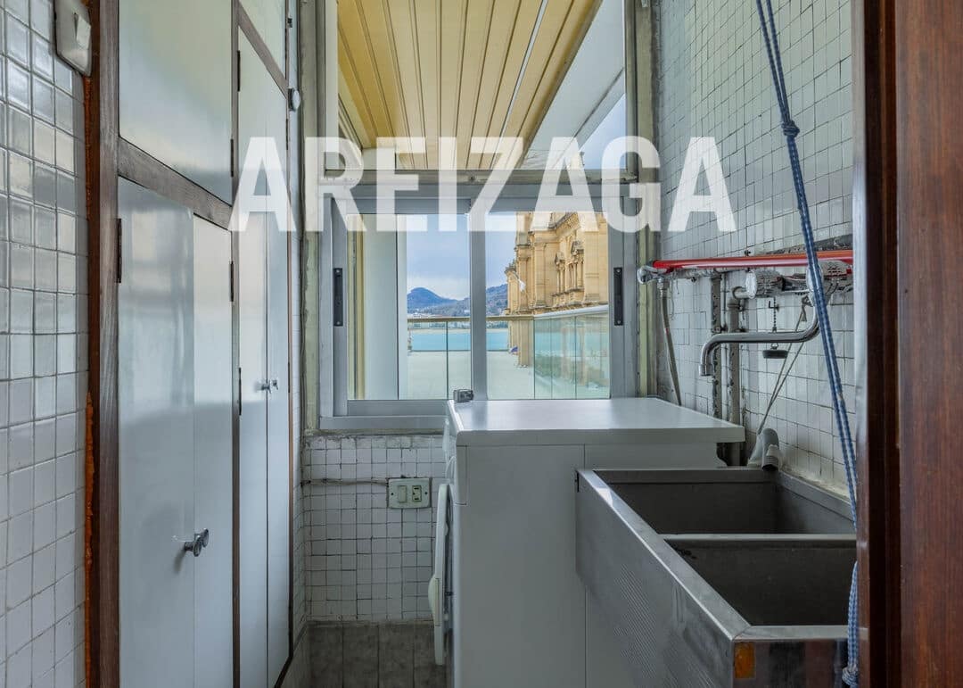 3 bedroom Flat for sale in Donostia-San Sebastian - € 1,500,000 (Ref: 9588482)