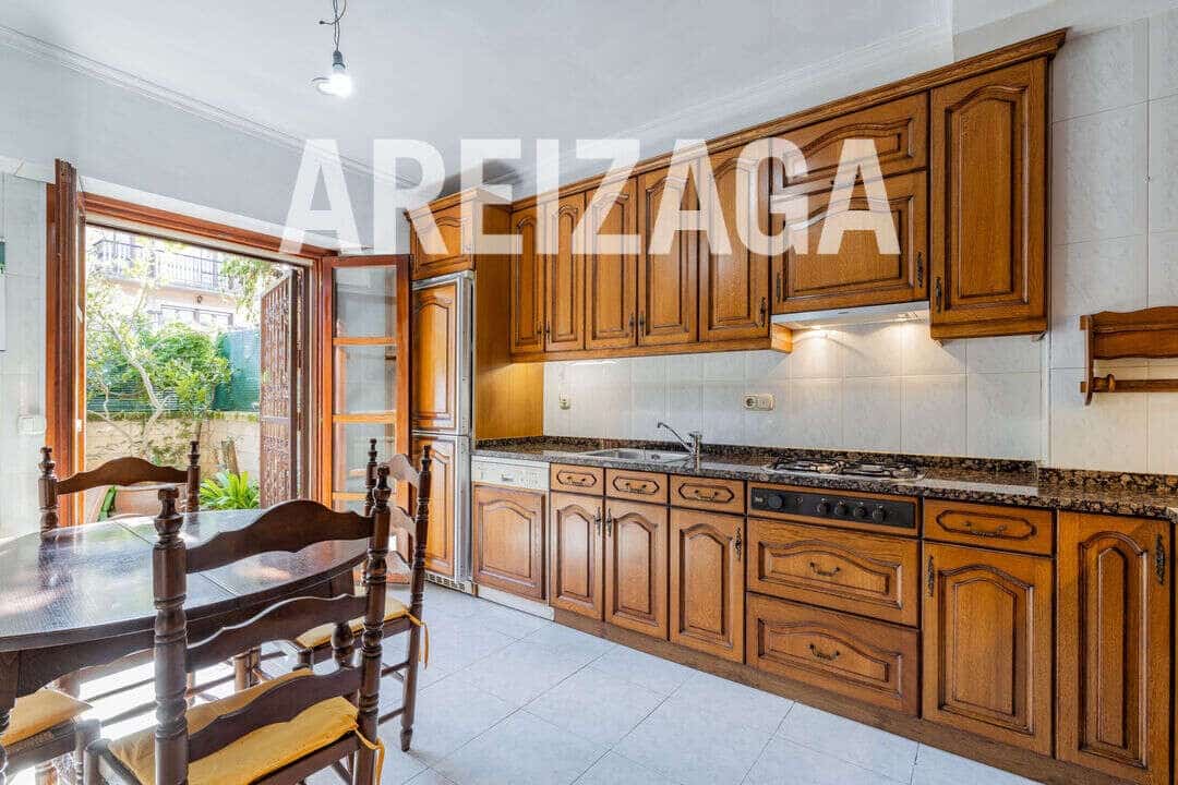 5 soveværelse Byhus til salg i Donostia-San Sebastian - € 950.000 (Ref: 9614218)