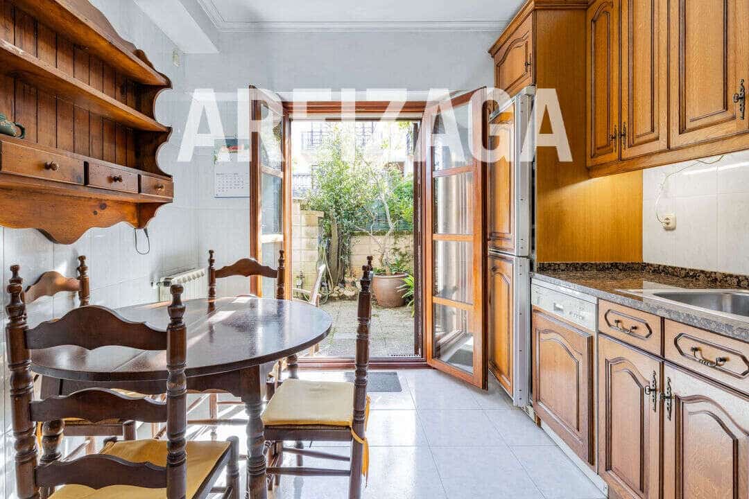 5 soveværelse Byhus til salg i Donostia-San Sebastian - € 950.000 (Ref: 9614218)