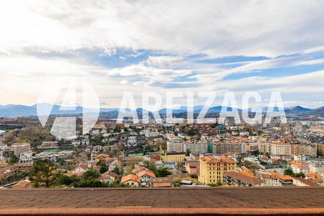 6 bedroom Flat for sale in Donostia-San Sebastián - € 1,580,000 (Ref: 9624071)