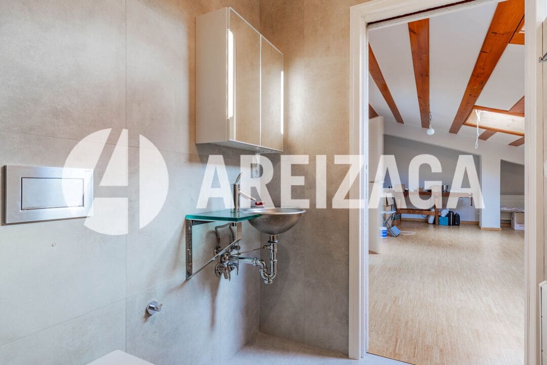 6 bedroom Flat for sale in Donostia-San Sebastian - € 1,580,000 (Ref: 9624071)