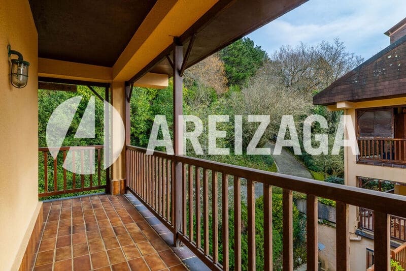 6 bedroom Flat for sale in Donostia-San Sebastian - € 1,580,000 (Ref: 9624071)