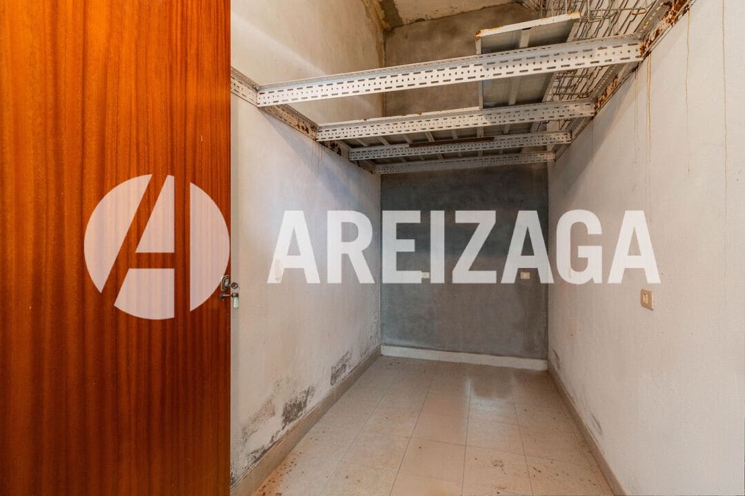 6 bedroom Flat for sale in Donostia-San Sebastian - € 1,580,000 (Ref: 9624071)