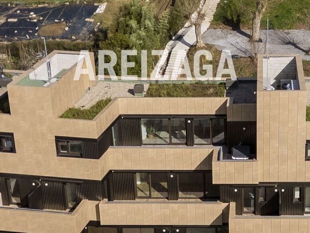 2 slaapkamer Flat te koop in Donostia-San Sebastián met zwembad - € 1.200.000 (Ref: 9624072)