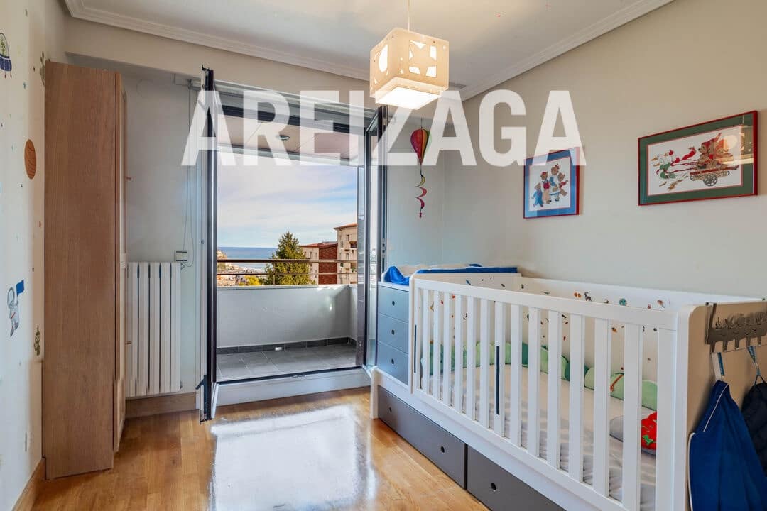 3 bedroom Flat for sale in Donostia-San Sebastian - € 830,000 (Ref: 9624073)