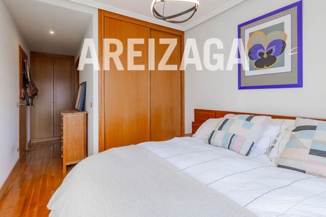 3 bedroom Flat for sale in Donostia-San Sebastián - € 830,000 (Ref: 9624073)
