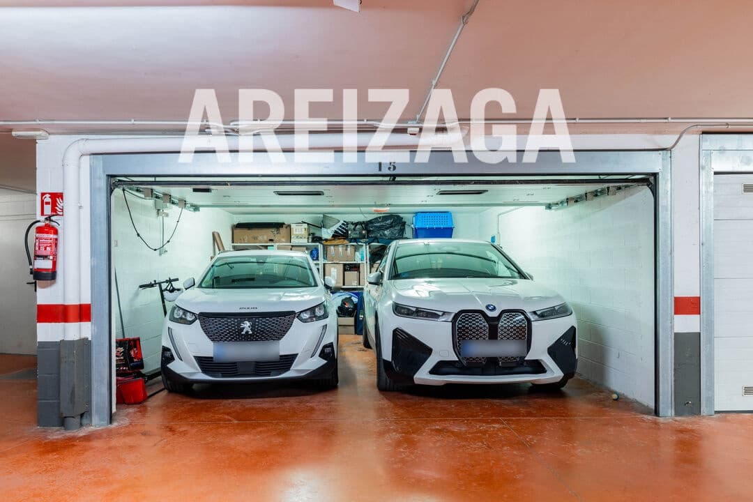 3 bedroom Flat for sale in Donostia-San Sebastian - € 830,000 (Ref: 9624073)