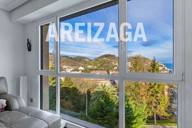 3 bedroom Flat for sale in Donostia-San Sebastián - € 830,000 (Ref: 9624073)