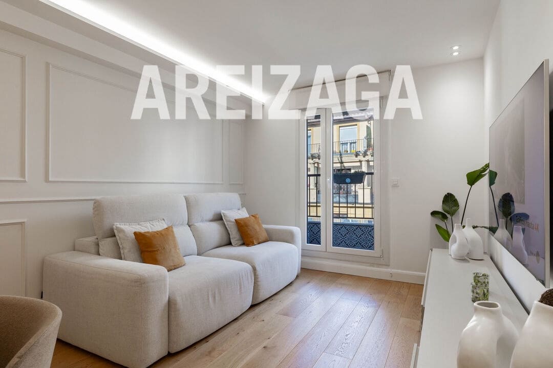 2 soverom Leilighet til salgs i Donostia-San Sebastian - € 795 000 (Ref: 9626588)