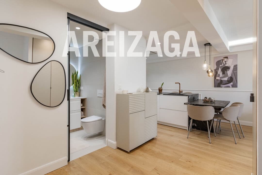 2 soverom Leilighet til salgs i Donostia-San Sebastian - € 795 000 (Ref: 9626588)