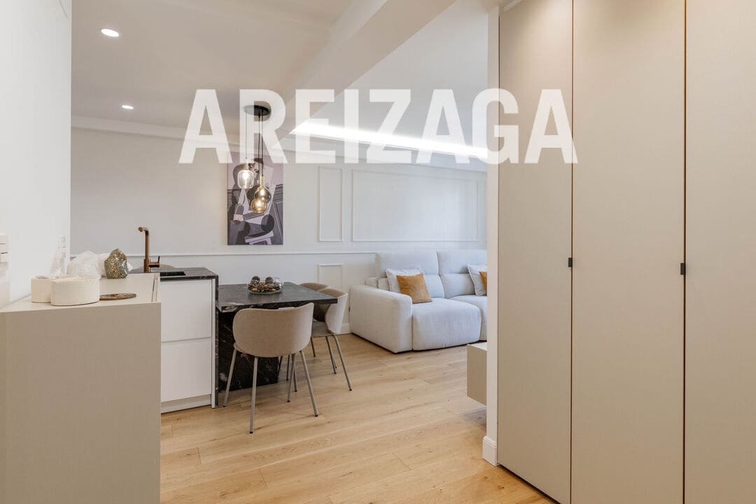 2 soverom Leilighet til salgs i Donostia-San Sebastian - € 795 000 (Ref: 9626588)