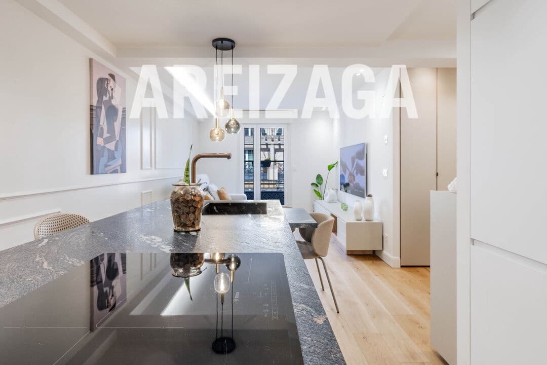 2 soverom Leilighet til salgs i Donostia-San Sebastian - € 795 000 (Ref: 9626588)