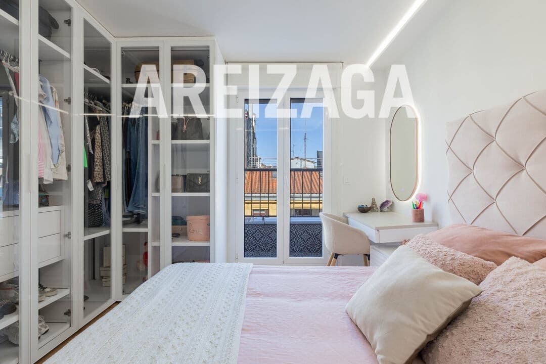 2 soverom Leilighet til salgs i Donostia-San Sebastian - € 795 000 (Ref: 9626588)