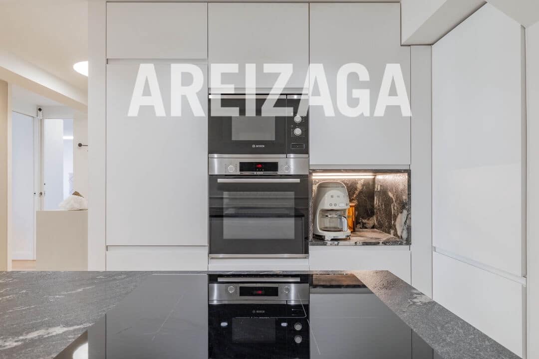 2 soverom Leilighet til salgs i Donostia-San Sebastian - € 795 000 (Ref: 9626588)