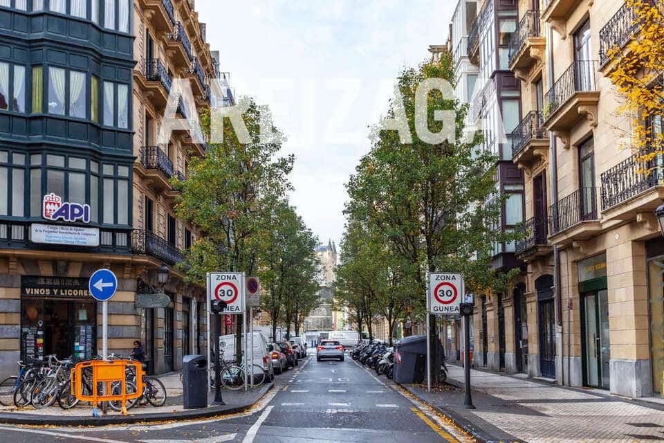 2 soverom Leilighet til salgs i Donostia-San Sebastian - € 795 000 (Ref: 9626588)