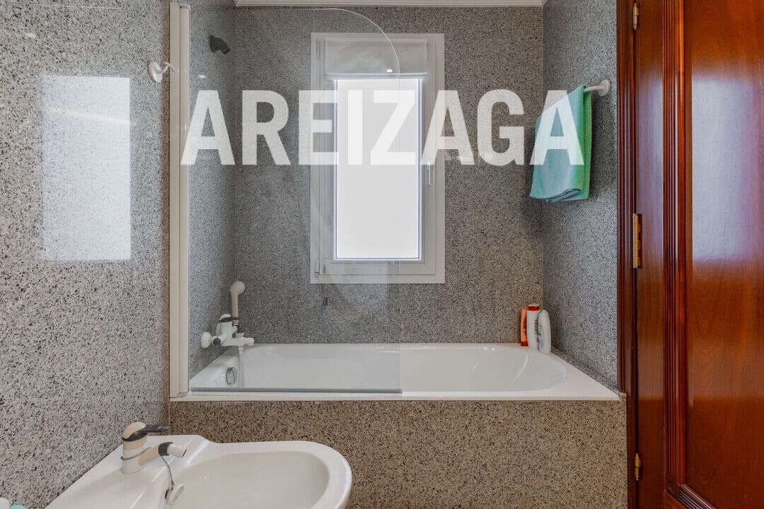 6 sypialnia Willa na sprzedaż w Donostia-San Sebastian - 2 500 000 € (Ref: 9635130)