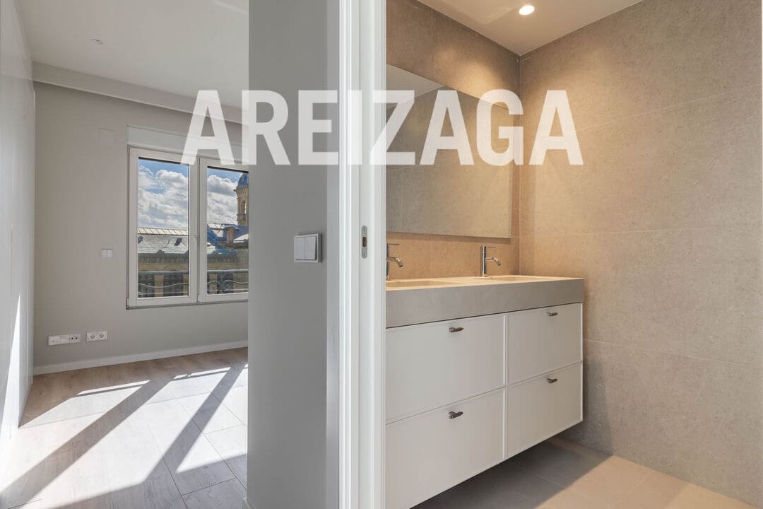 2 quarto Apartamento para venda em Donostia-San Sebastian - 1 525 000 € (Ref: 9650663)