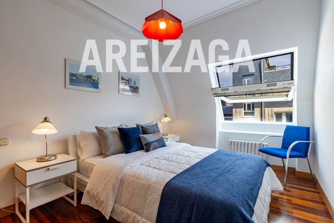 3 bedroom Flat for sale in Donostia-San Sebastian - € 925,000 (Ref: 9654474)