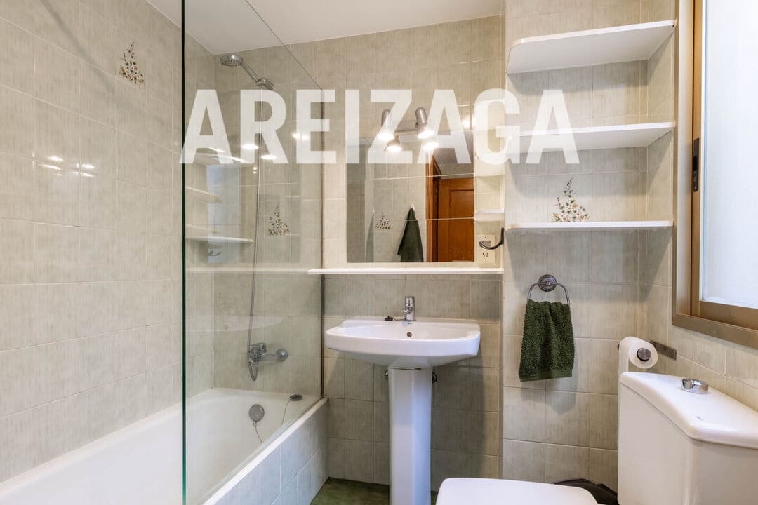 3 bedroom Flat for sale in Donostia-San Sebastian - € 925,000 (Ref: 9654474)