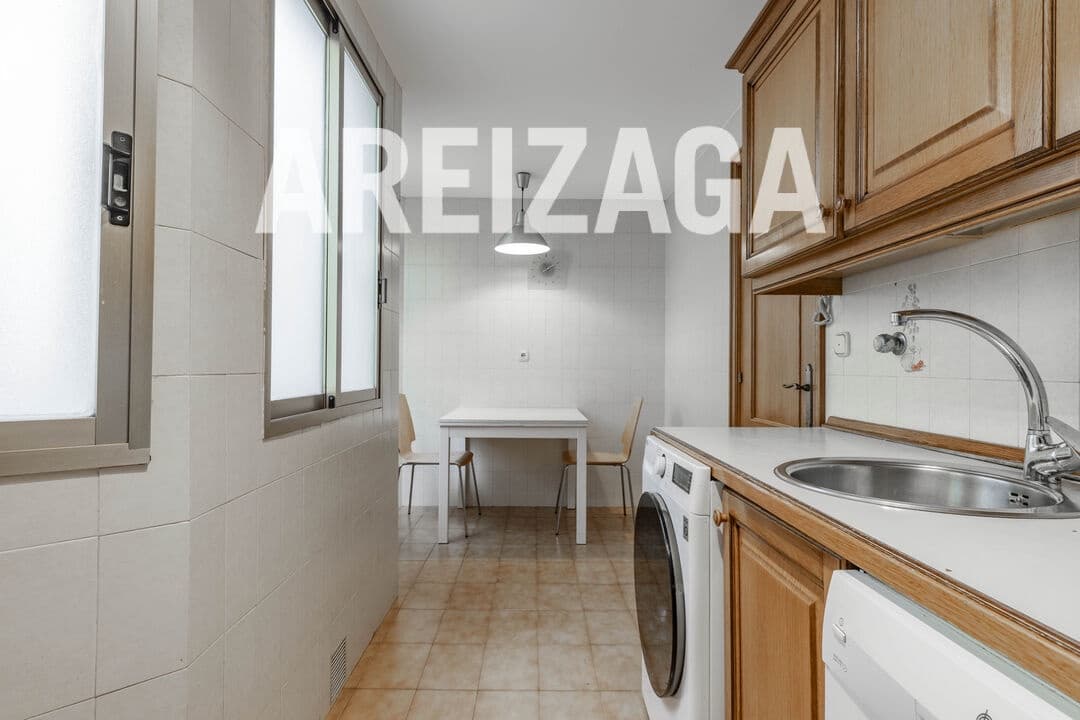 3 bedroom Flat for sale in Donostia-San Sebastian - € 925,000 (Ref: 9654474)