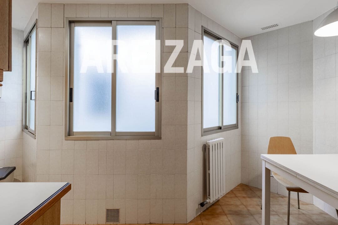 3 bedroom Flat for sale in Donostia-San Sebastian - € 925,000 (Ref: 9654474)