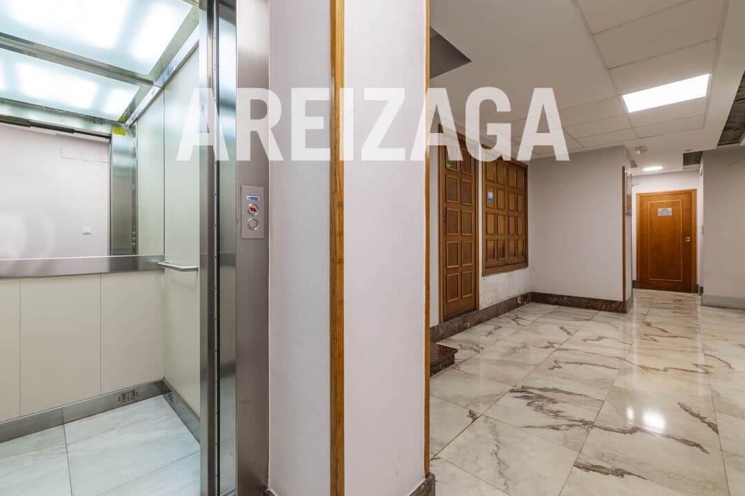 3 bedroom Flat for sale in Donostia-San Sebastian - € 925,000 (Ref: 9654474)