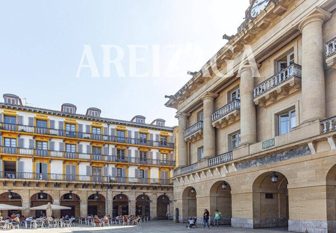 Piso de 3 habitaciones en Donostia-San Sebastián en venta - 780.000 € (Ref: 9665416)