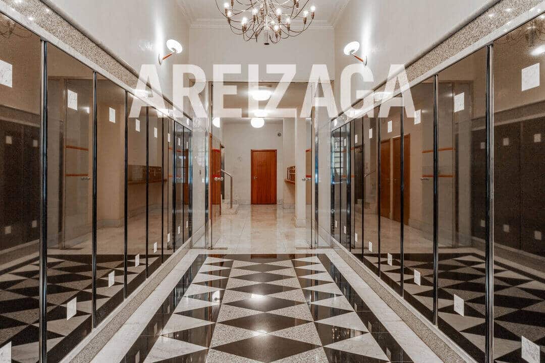 2 bedroom Flat for sale in Donostia-San Sebastian - € 800,000 (Ref: 9679352)