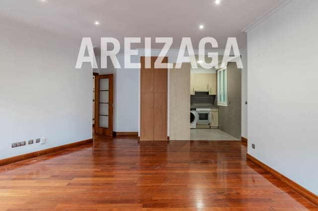 Piso de 2 habitaciones en Donostia-San Sebastián en venta - 800.000 € (Ref: 9679352)