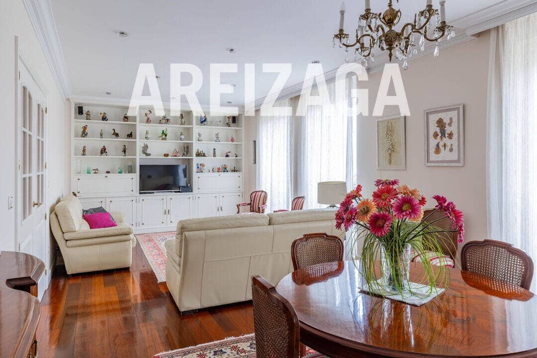 5 bedroom Flat for sale in Donostia-San Sebastian - € 1,480,000 (Ref: 9679353)