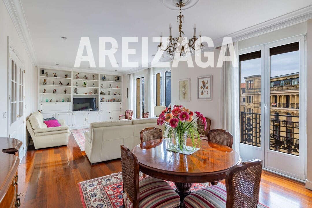 5 bedroom Flat for sale in Donostia-San Sebastian - € 1,480,000 (Ref: 9679353)