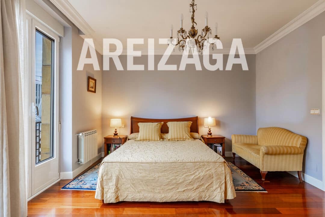5 bedroom Flat for sale in Donostia-San Sebastian - € 1,480,000 (Ref: 9679353)