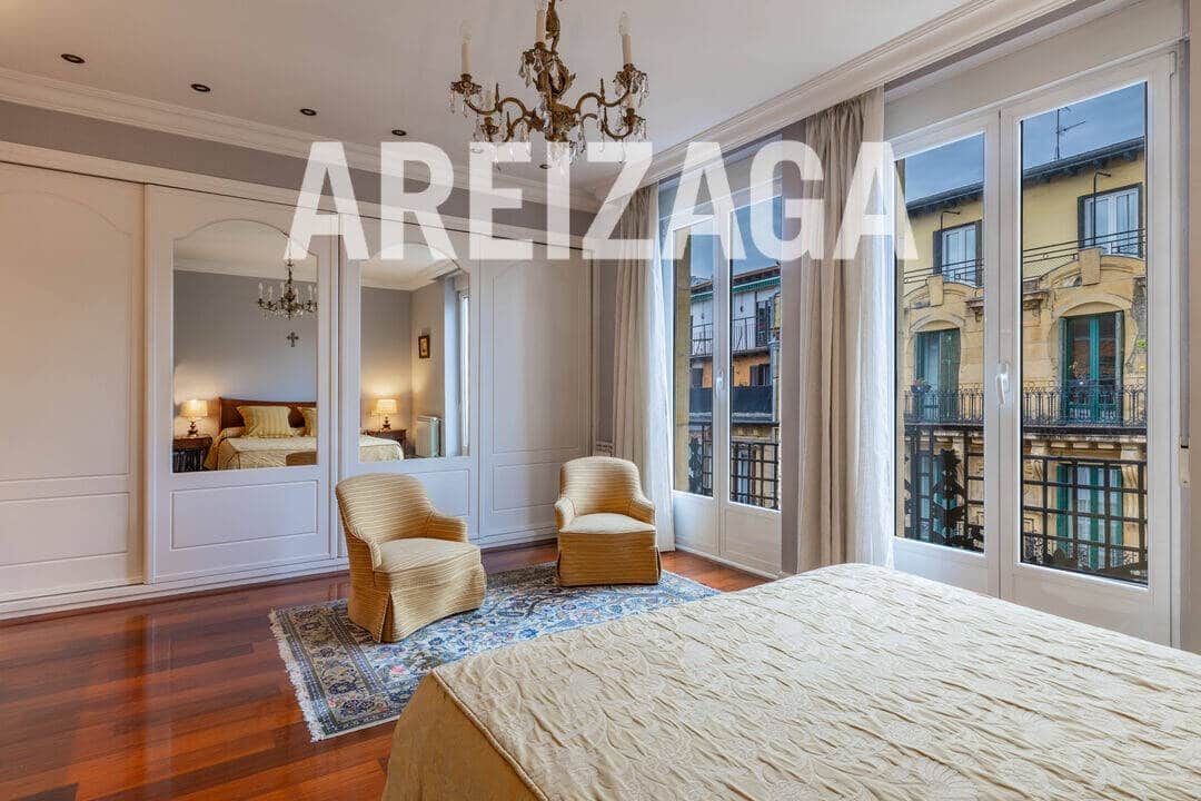 5 bedroom Flat for sale in Donostia-San Sebastian - € 1,480,000 (Ref: 9679353)