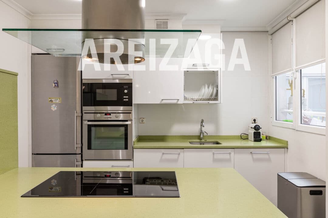 5 bedroom Flat for sale in Donostia-San Sebastian - € 1,480,000 (Ref: 9679353)